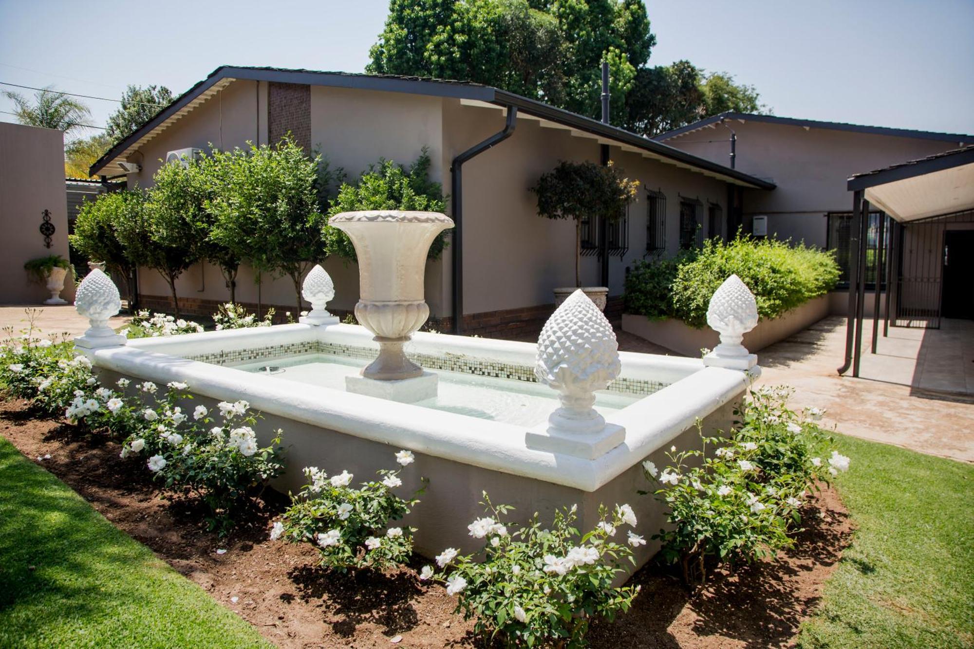 La Vida Luka - Luxury Guesthouse Pretoria-Noord Eksteriør billede